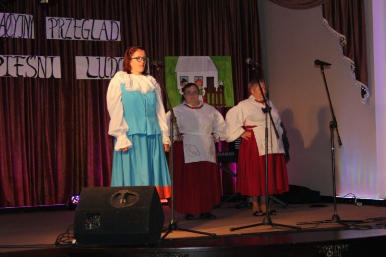 Przegląd pieśni ludowej